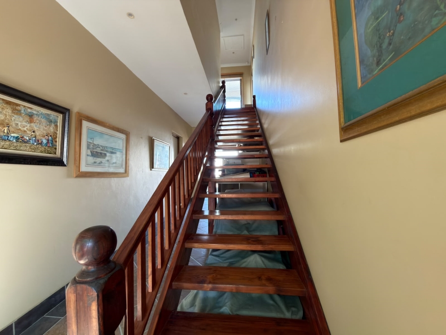 6 Bedroom Property for Sale in West Bank Eastern Cape